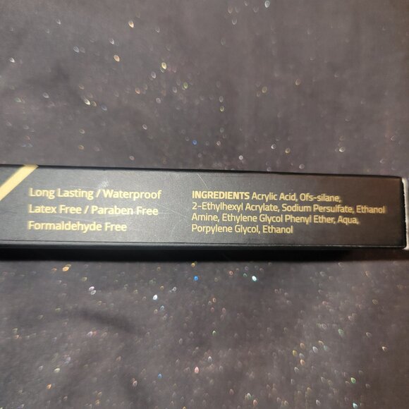 BIJOU EYELASH ADHESIVE IN DARK - Picture 2 of 5